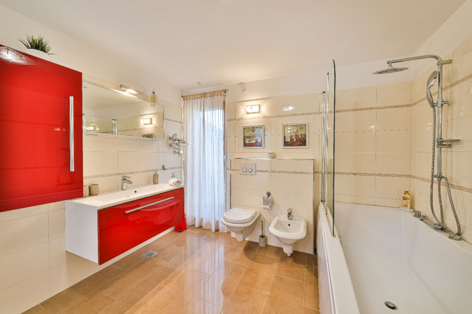 Villa Tomislav Split, s bazenom i pogledom na more Split